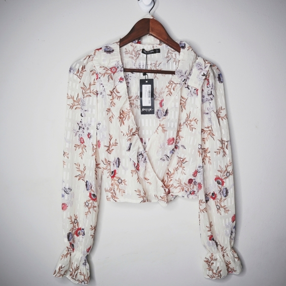 Nasty Gal sheer floral wrap blouse - Picture 3 of 7